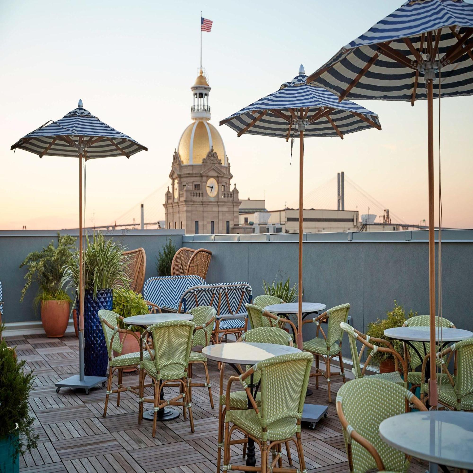 The Drayton Hotel Savannah, Curio Collection By Hilton Exterior photo